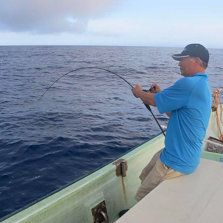 10/9/15: Tuna Jigging in Japan! Slow Pitch Jigging Rod in action
